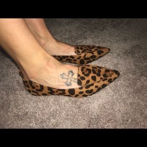 Lulu’s leopard point toe flats